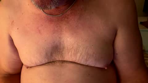 Snapshot of texwatcher chatting on 11/17/25, 06:52 texwatcher online show from 11/17/25, 06:52