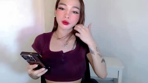 Snapshot of tgirl_jasmine1 chatting on 01/06/25, 03:51 Vanessa online show from 01/06/25, 03:51
