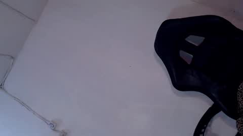 Luna online show from 12/28/24, 02:43