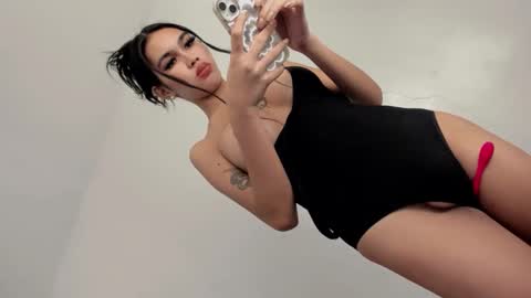 Snapshot of tgirl_luna69 chatting on 03/13/26, 04:46 Luna online show from 03/13/26, 04:46