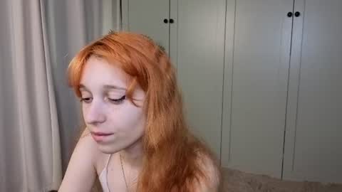 Snapshot of tgirlfoxy chatting on 06/27/26, 06:18 Foxy Zuccinni Roxy Little online show from 06/27/26, 06:18