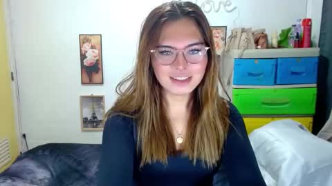 Snapshot of tgirlselena chatting on 10/06/25, 09:34 tgirlselena online show from 10/06/25, 09:34