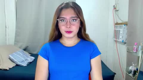 Snapshot of tgirlselena chatting on 11/14/25, 02:27 tgirlselena online show from 11/14/25, 02:27