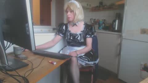 Tgirlsub4DomQ online show from 11/16/25, 01:39