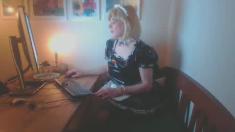 Tgirlsub4DomQ online show from 12/05/25, 08:38