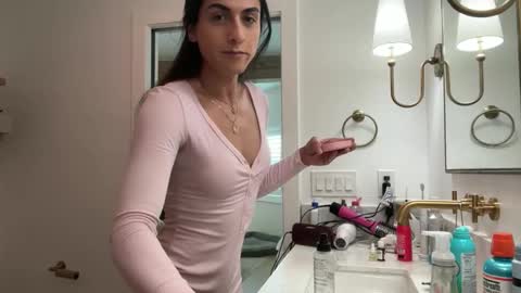 babygirlmami online show from 06/06/26, 11:53