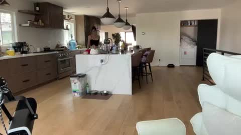 babygirlmami online show from 06/13/26, 06:17