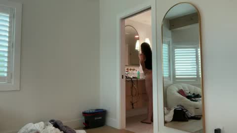 babygirlmami online show from 06/18/26, 10:47
