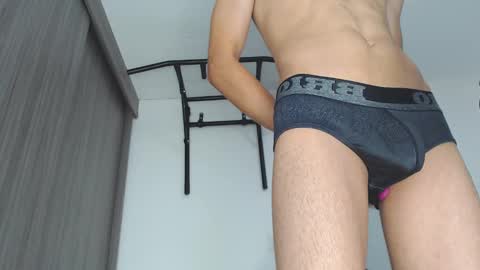 Snapshot of th_russ chatting on 02/12/25, 12:22 INSTAGRAM Th1rss online show from 02/12/25, 12:22