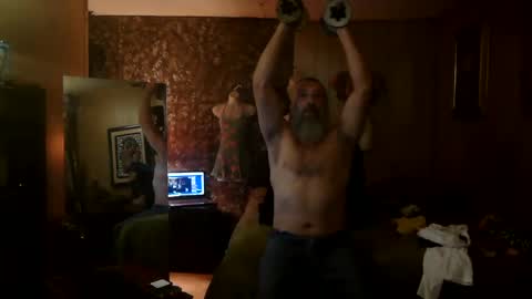 Snapshot of tha_commander69 chatting on 12/25/24, 01:41 tha Commander69 online show from 12/25/24, 01:41