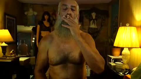Snapshot of tha_commander69 chatting on 11/16/25, 06:02 tha Commander69 online show from 11/16/25, 06:02