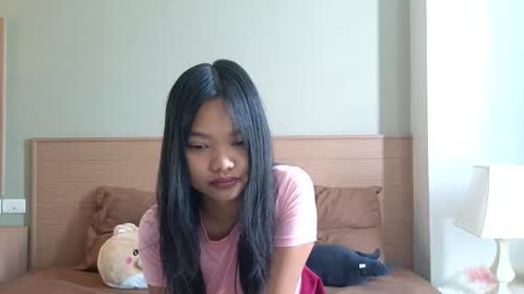 Snapshot of thailand4you chatting on 01/12/26, 05:45 AbbieThai online show from 01/12/26, 05:45