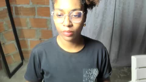 thaimy_ online show from 06/02/26, 02:46
