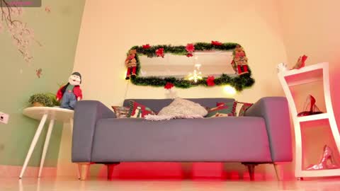 Thais online show from 12/21/24, 12:16