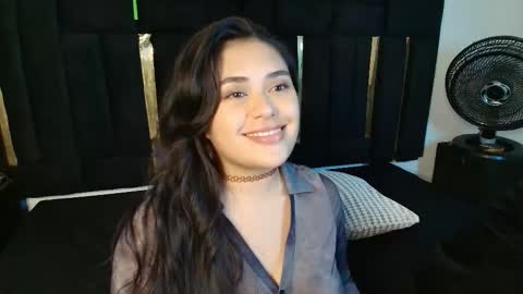 Snapshot of thaisadara24 chatting on 03/18/26, 10:57 T H A I S online show from 03/18/26, 10:57