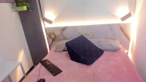       online show from 07/08/26, 02:49