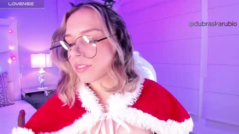 Thalia21 online show from 12/28/24, 04:41