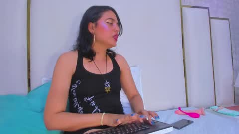 Snapshot of thalia888_ chatting on 10/13/25, 07:14 thalia888_ online show from 10/13/25, 07:14
