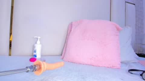 thalia888_ online show from 11/28/25, 08:22