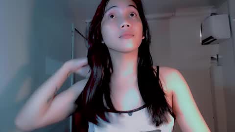 Snapshot of thalia_sunshine chatting on 12/26/24, 01:18 Thalia online show from 12/26/24, 01:18