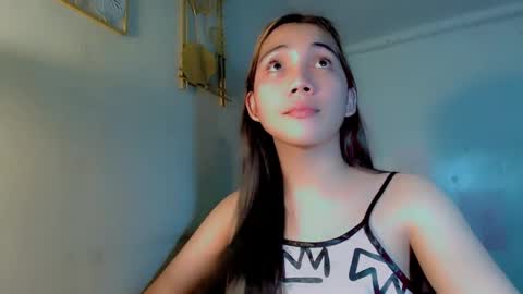 Snapshot of thalia_sunshine chatting on 11/06/25, 02:40 Thalia online show from 11/06/25, 02:40