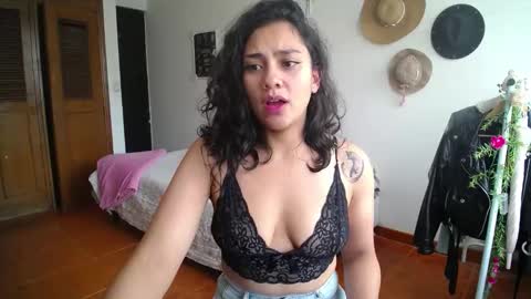    online show from 02/14/25, 07:33