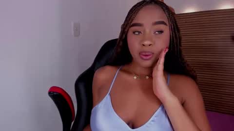 Snapshot of thaliaocean chatting on 09/27/25, 04:06 thaliaocean online show from 09/27/25, 04:06