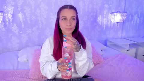 Snapshot of thalira_angels chatting on 06/02/26, 06:10 THALIRA ANGELS online show from 06/02/26, 06:10