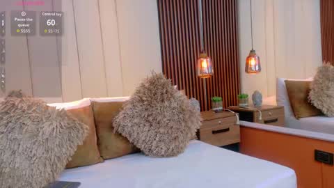 Snapshot of thamarajadee chatting on 05/13/26, 12:35 Thamara online show from 05/13/26, 12:35