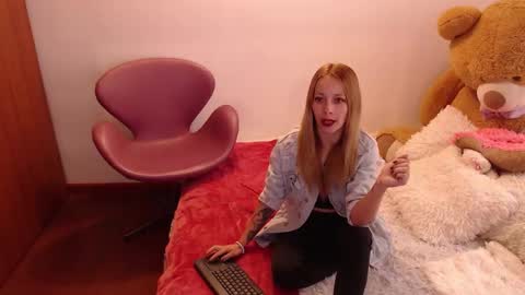   online show from 09/15/25, 12:49