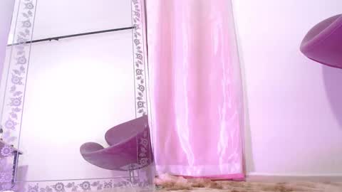 Snapshot of thamarajane1 chatting on 12/02/25, 01:22 online show from 12/02/25, 01:22