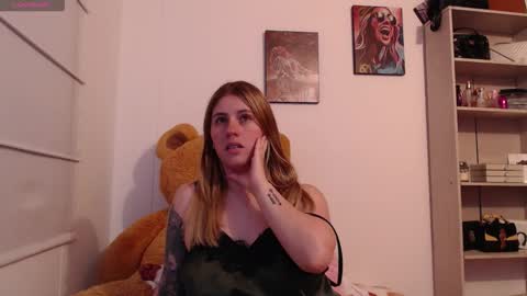 Snapshot of thamarajane1 chatting on 02/23/26, 10:34 online show from 02/23/26, 10:34