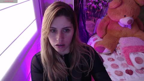 Snapshot of thamarajane1 chatting on 03/24/26, 06:35 online show from 03/24/26, 06:35