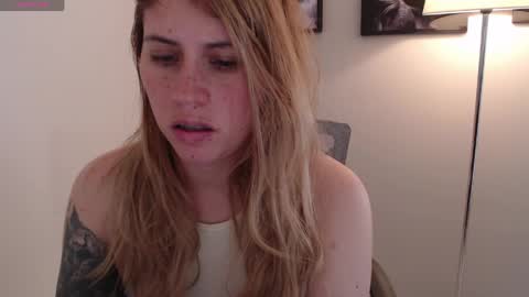 Snapshot of thamarajane1 chatting on 06/05/26, 01:06 online show from 06/05/26, 01:06