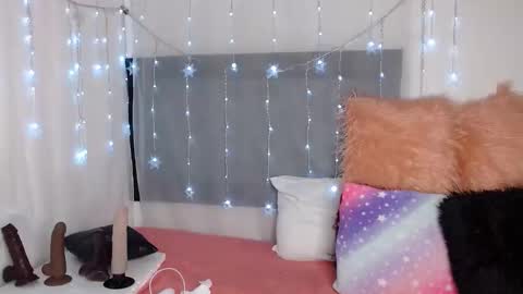 Snapshot of thamarar chatting on 01/17/26, 02:27 Thamara online show from 01/17/26, 02:27