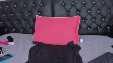 thara webstter online show from 12/04/24, 02:48