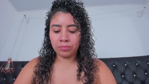 thara webstter online show from 12/17/24, 03:17
