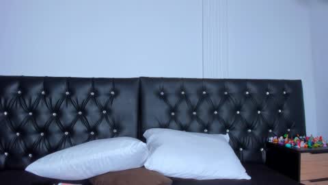 thara webstter online show from 10/14/25, 11:55