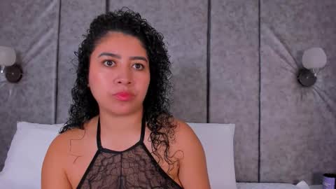 Snapshot of thara_webstter chatting on 01/10/26, 11:45 thara webstter online show from 01/10/26, 11:45
