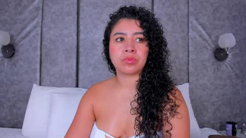 Snapshot of thara_webstter chatting on 04/08/26, 11:32 thara webstter online show from 04/08/26, 11:32