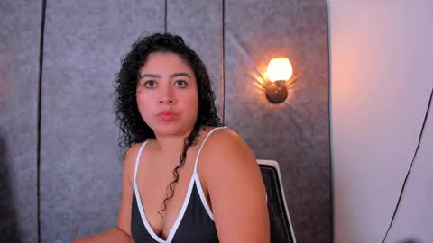 Snapshot of thara_webstter chatting on 04/20/26, 11:57 thara webstter online show from 04/20/26, 11:57