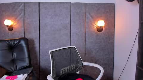 Snapshot of thara_webstter chatting on 04/25/26, 12:08 thara webstter online show from 04/25/26, 12:08