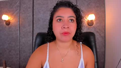 Snapshot of thara_webstter chatting on 06/09/26, 11:33 thara webstter online show from 06/09/26, 11:33
