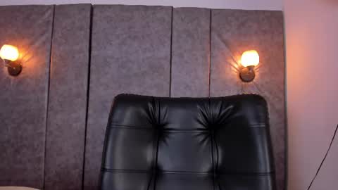 Snapshot of thara_webstter chatting on 06/12/26, 11:42 thara webstter online show from 06/12/26, 11:42