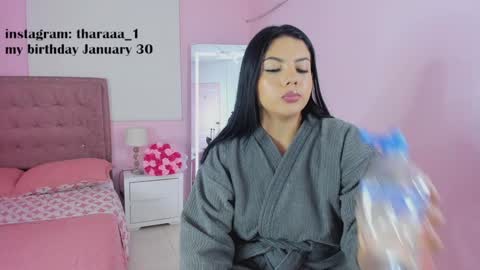 Independent model online show from 01/17/25, 12:42