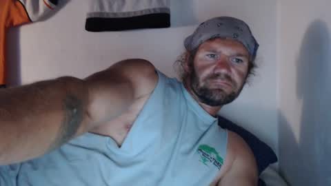 Snapshot of that1dude09 chatting on 10/05/25, 07:39 that1dude09 online show from 10/05/25, 07:39