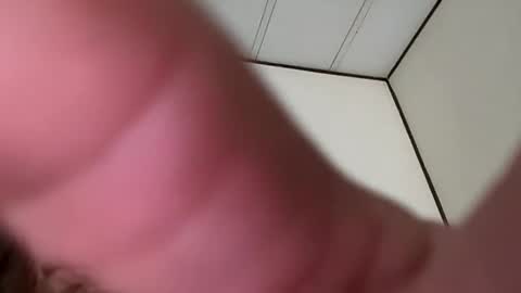 Snapshot of thatgingerman chatting on 12/05/25, 03:15 thatgingerman online show from 12/05/25, 03:15