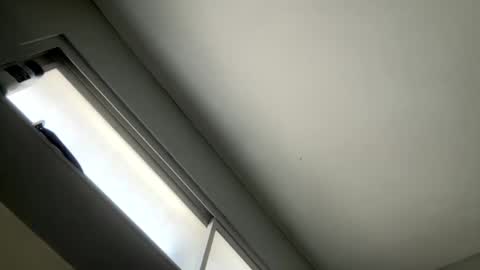 Snapshot of thatsiner chatting on 10/04/25, 06:39 JustRubinIt online show from 10/04/25, 06:39