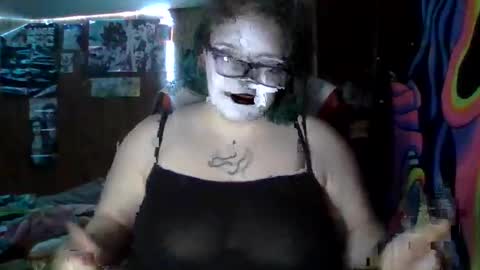 Snapshot of thatsskarma chatting on 01/09/26, 04:37 ThatssKarma online show from 01/09/26, 04:37