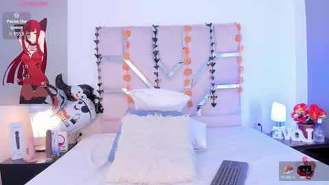 Thayler  online show from 10/19/25, 11:22